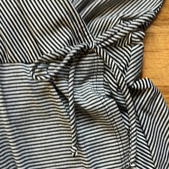 Rolla Coster Striped Faux Wrap Dress Size Medium - Picture 6 of 9